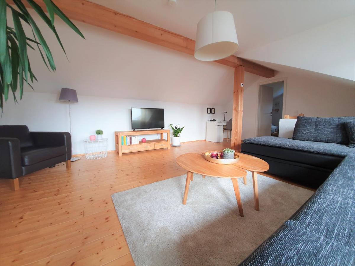 Ferienhaus Heckler Bad Camberg Esterno foto