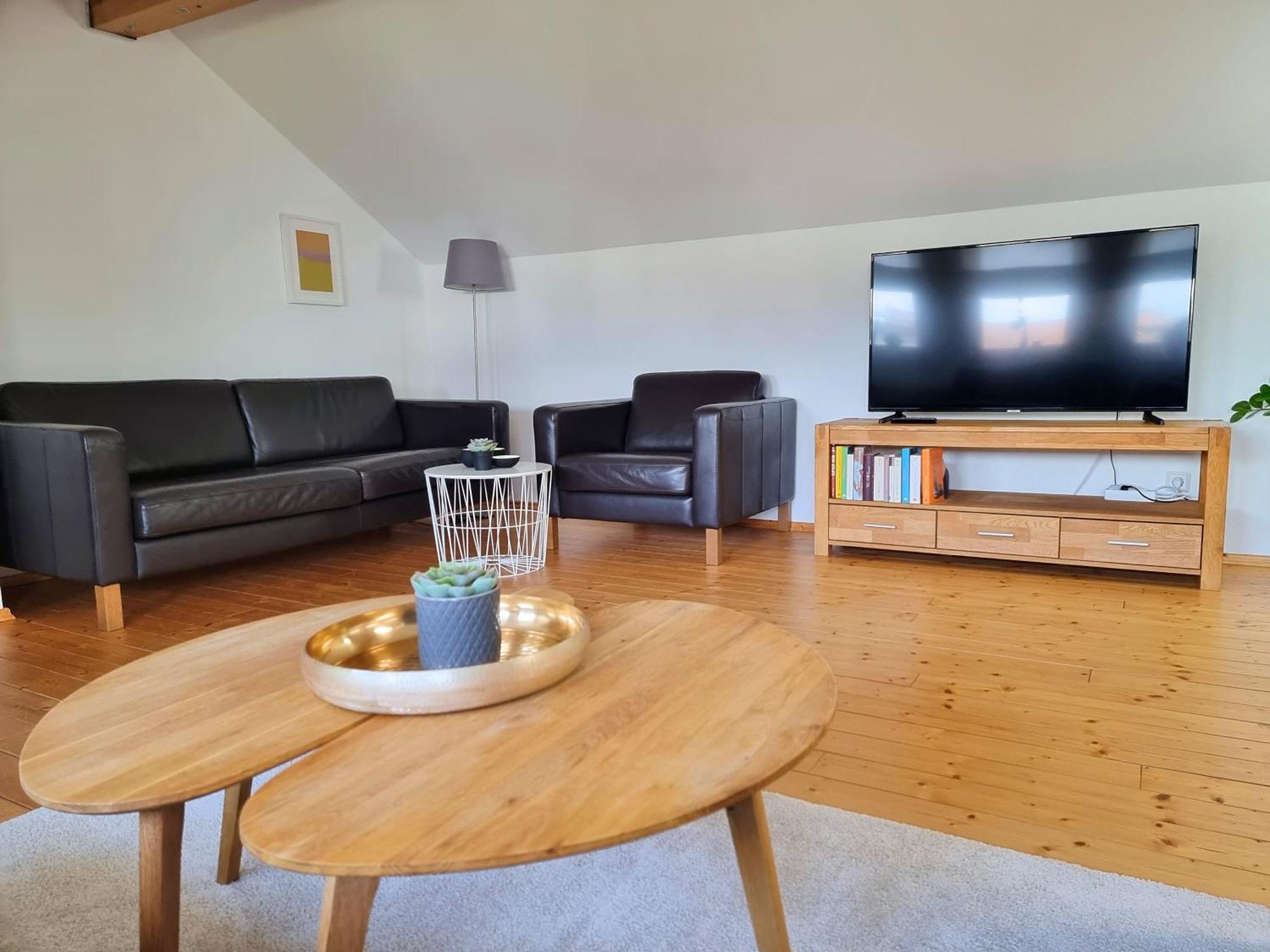 Ferienhaus Heckler Bad Camberg Esterno foto